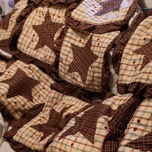 12  Plaid Star Quilted pieces. Set in Cream and Brown